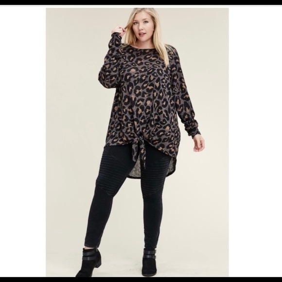 11 Plus Size Long Sleeve Animal Print Tie Front - Picture 2 of 7